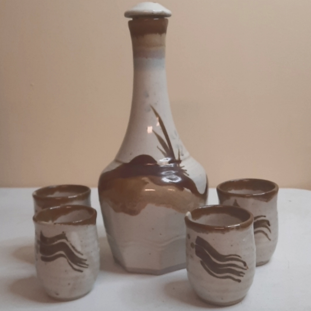 Clay Decanter Saki Set -5 PC Set